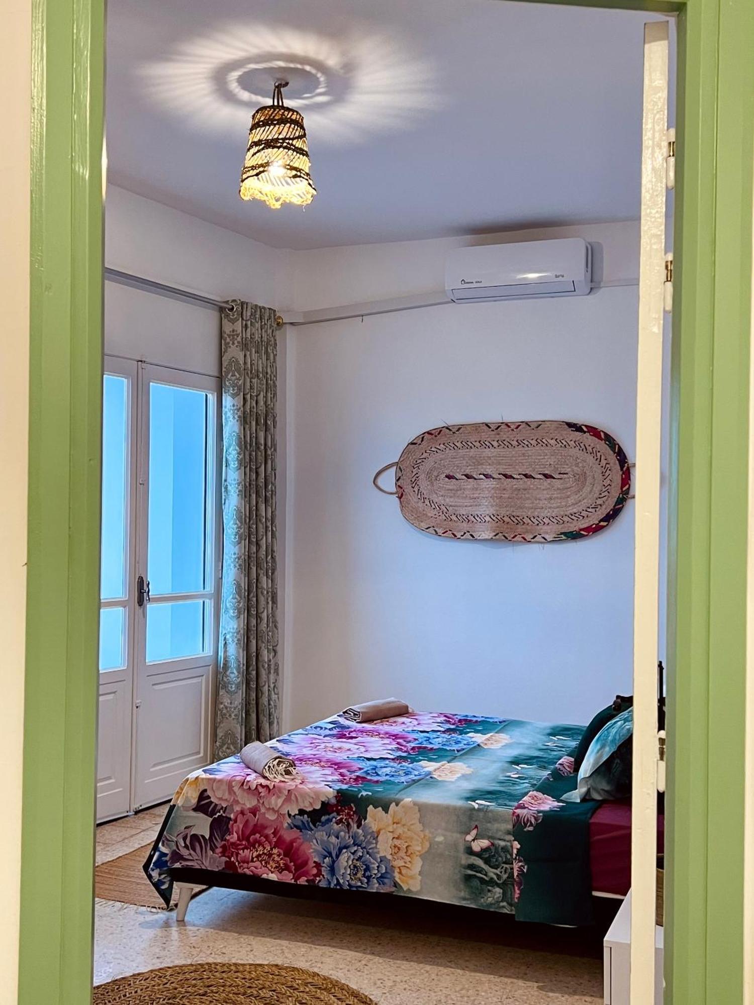 Appartement Vue De Mer Pied Dans L'Eau Gabes Bagian luar foto